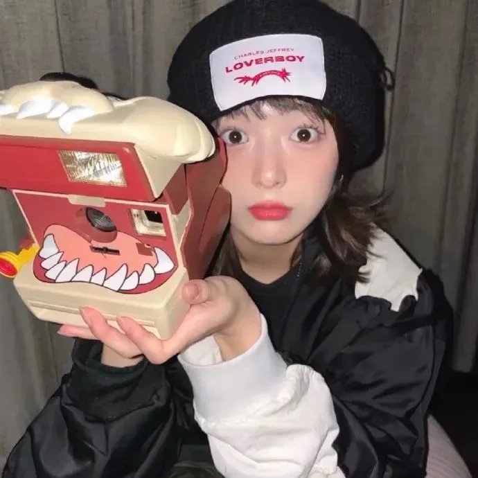 边缘世界第一季封面
